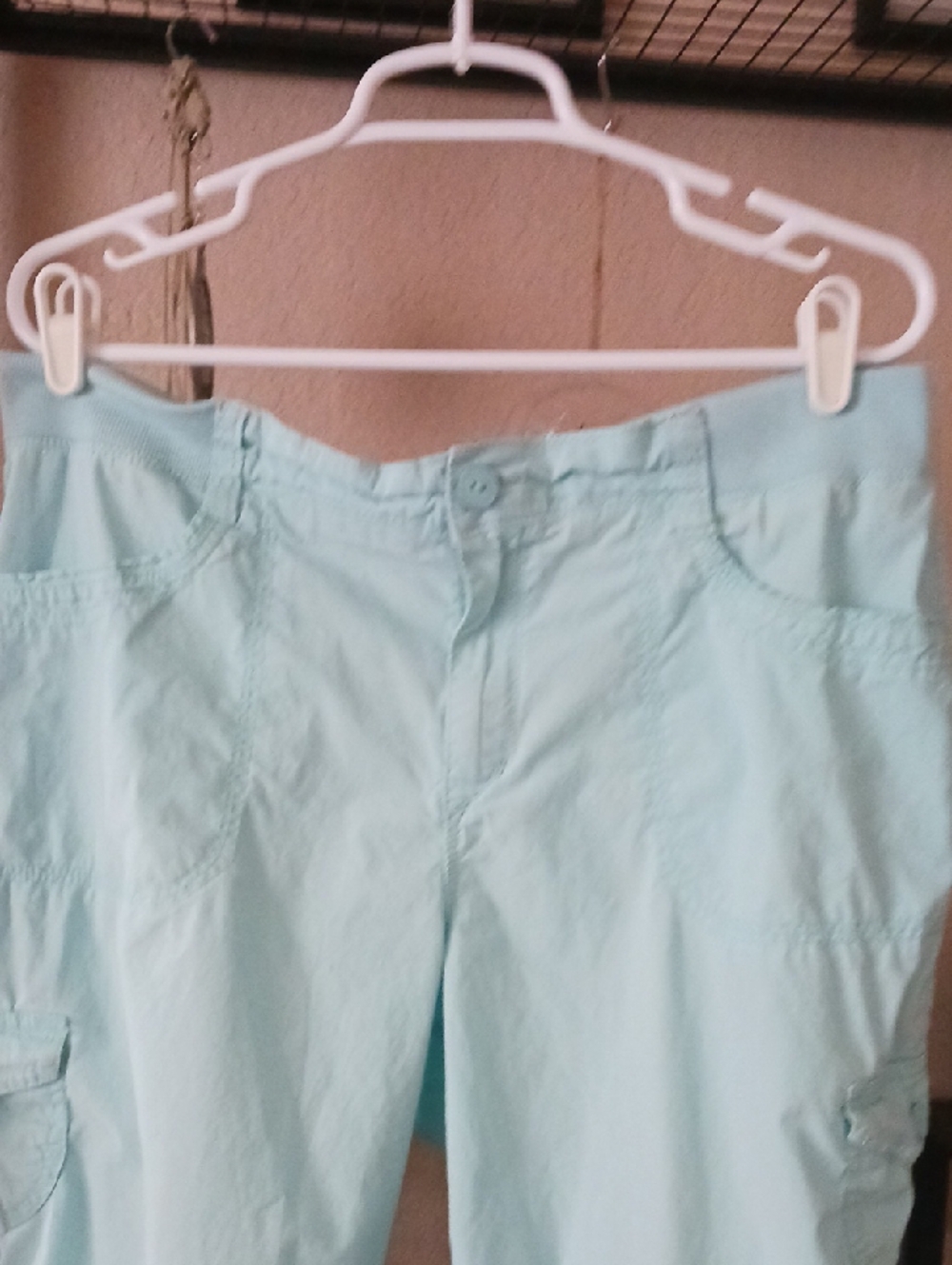 Gloria Vanderbilt Mint Green Capri Pants - Picture 3 of 16